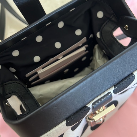 Kate Spade black and white crossbody, NEW in perfect condition - Picture 8 of 10